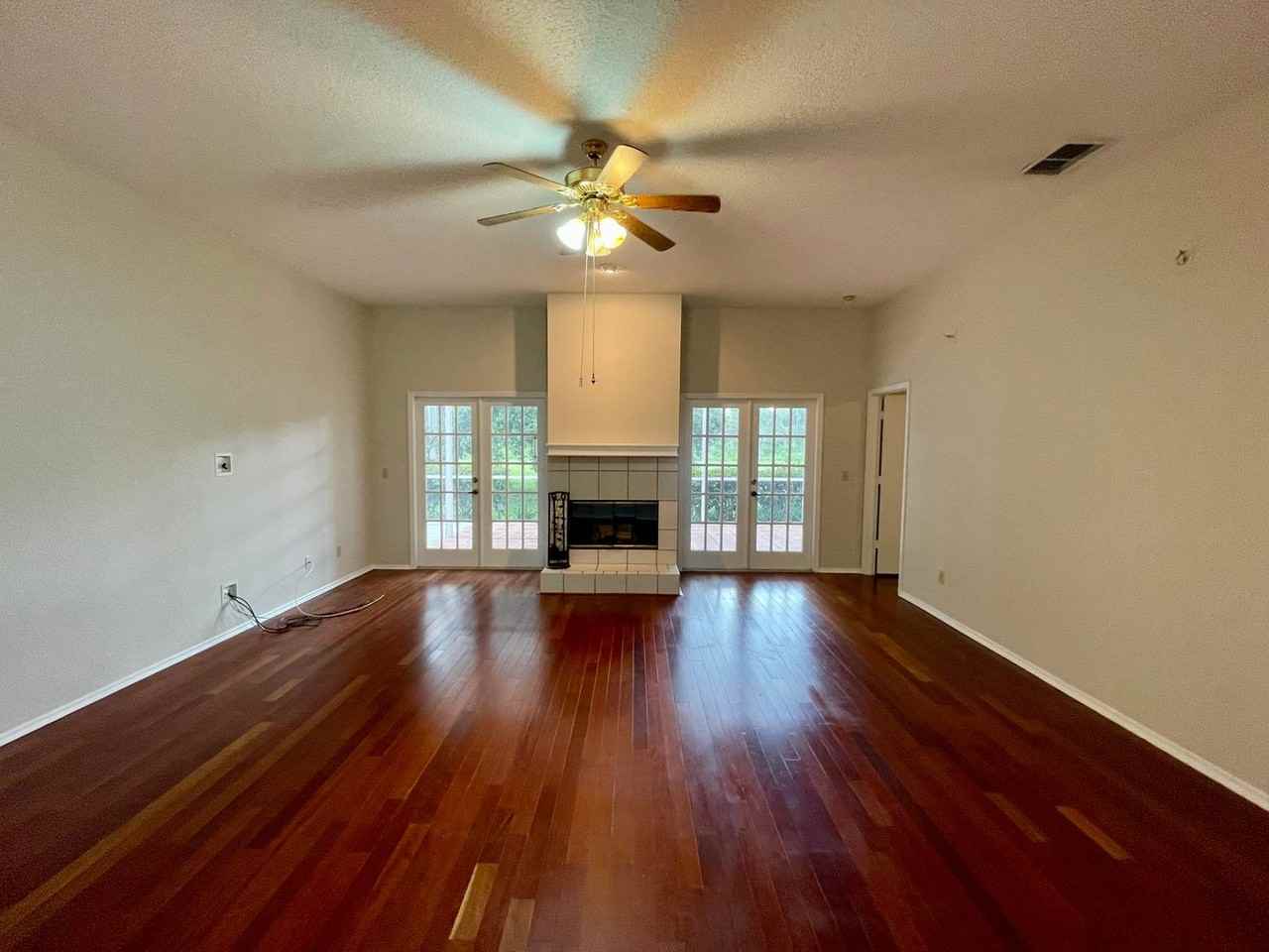 9605 Norchester Cir - Photo 2 of 17