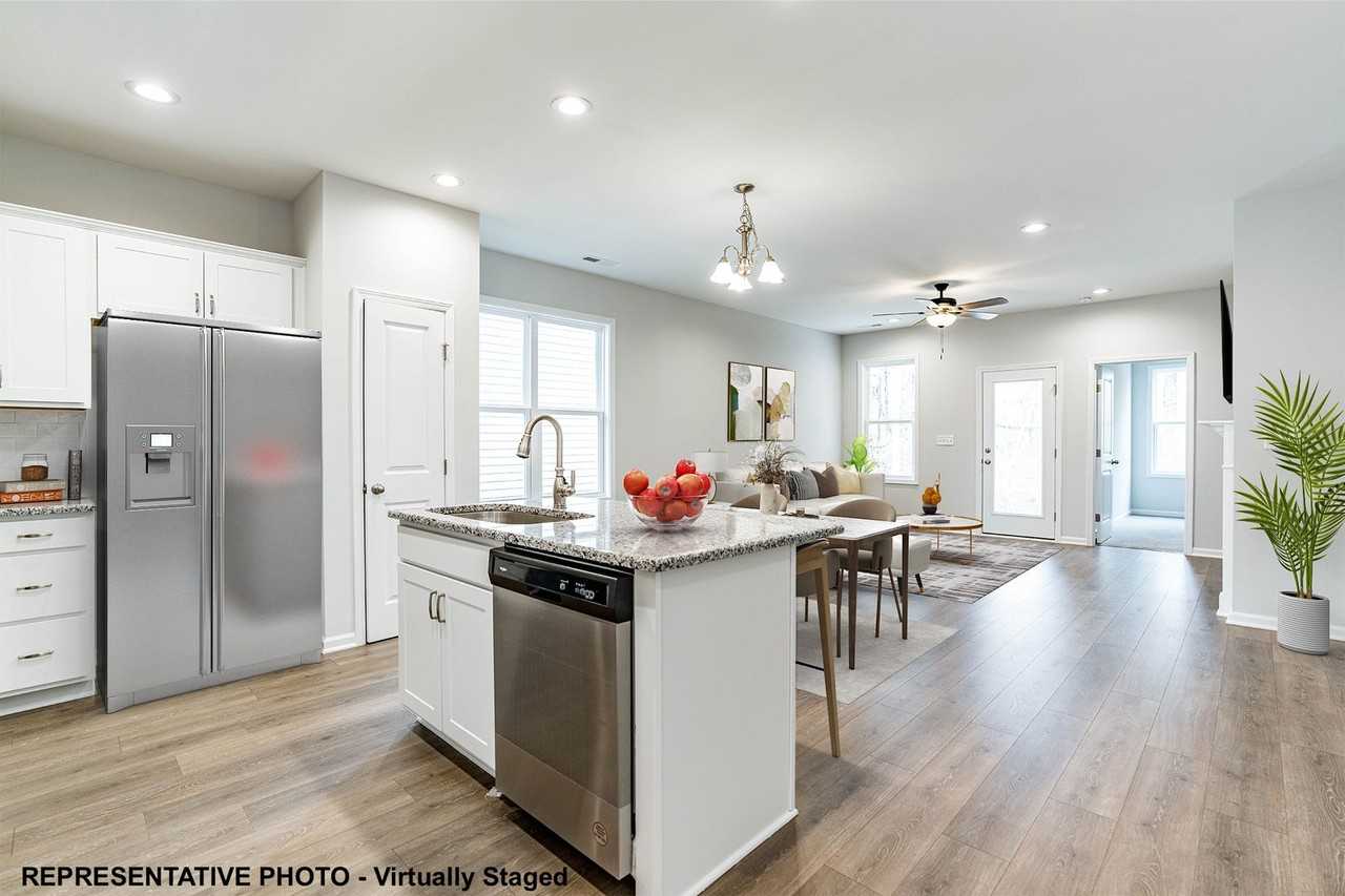 260 Sandstone St - Photo 2 of 11