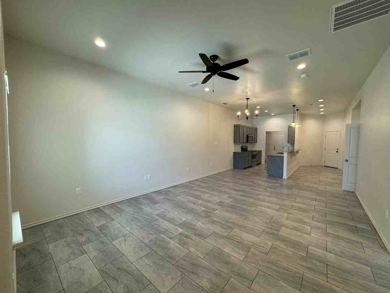 2616 136th St - Photo 5 of 33