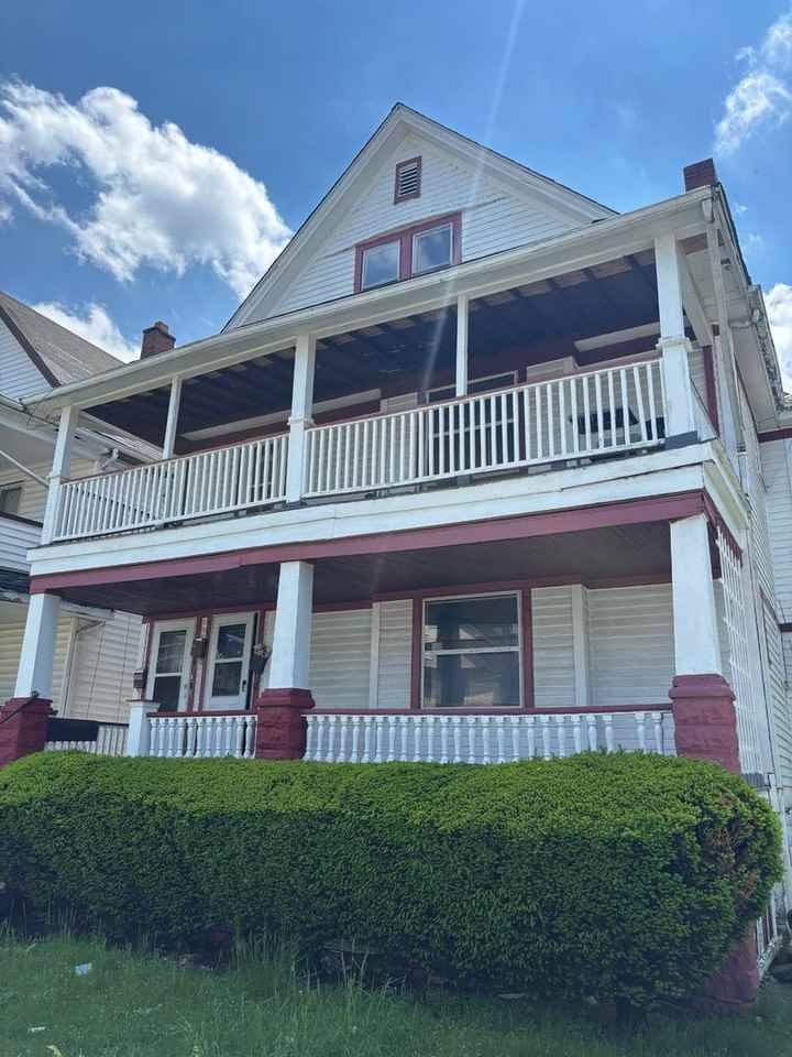 1750 Alcoy Rd, Cleveland, OH 44112 - Photo 3 of 32