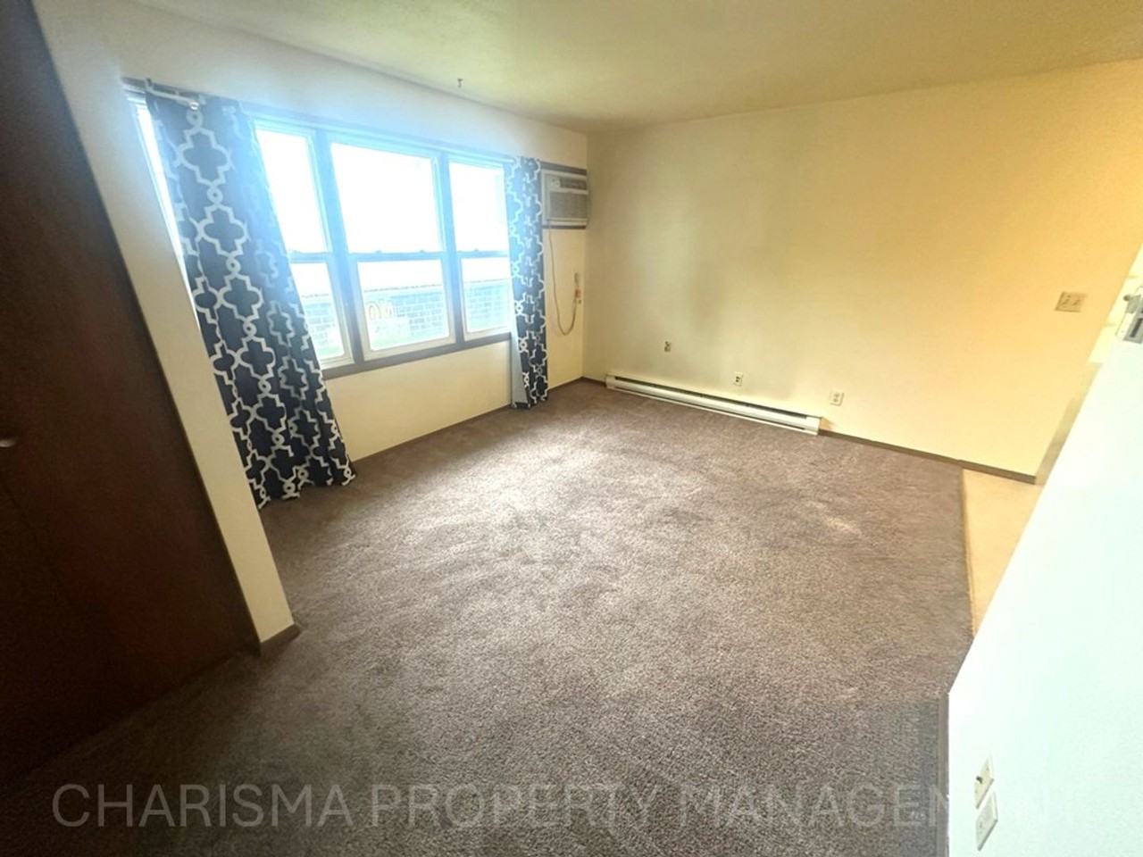 513 N Main Ave - Photo 7 of 29