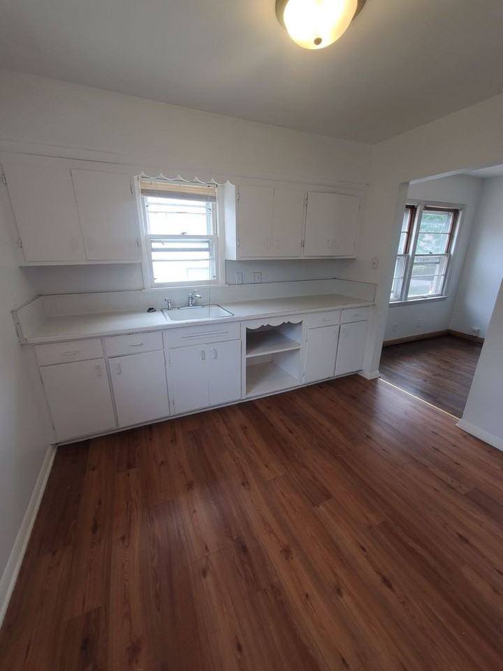3614 W Marion St - Photo 4 of 12