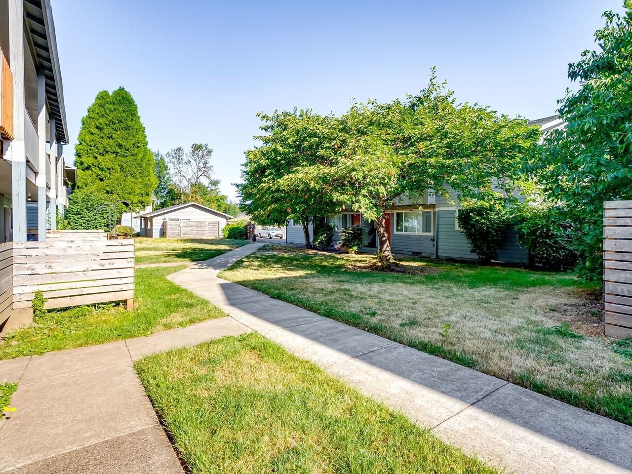 St. Mary's Crossing - Photo 3 of 7