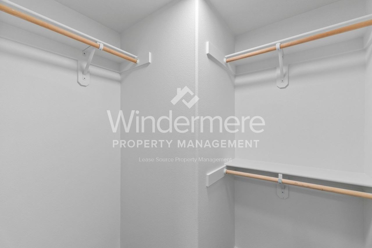 13214 E Wabash Ln - Photo 5 of 32