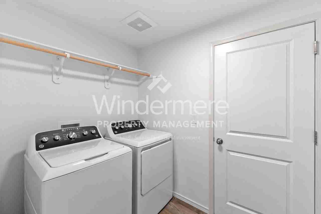 13214 E Wabash Ln - Photo 7 of 32