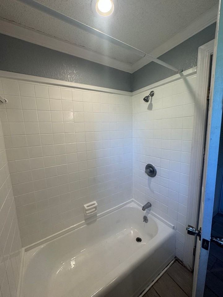 2993 Guyton St - Photo 3 of 9