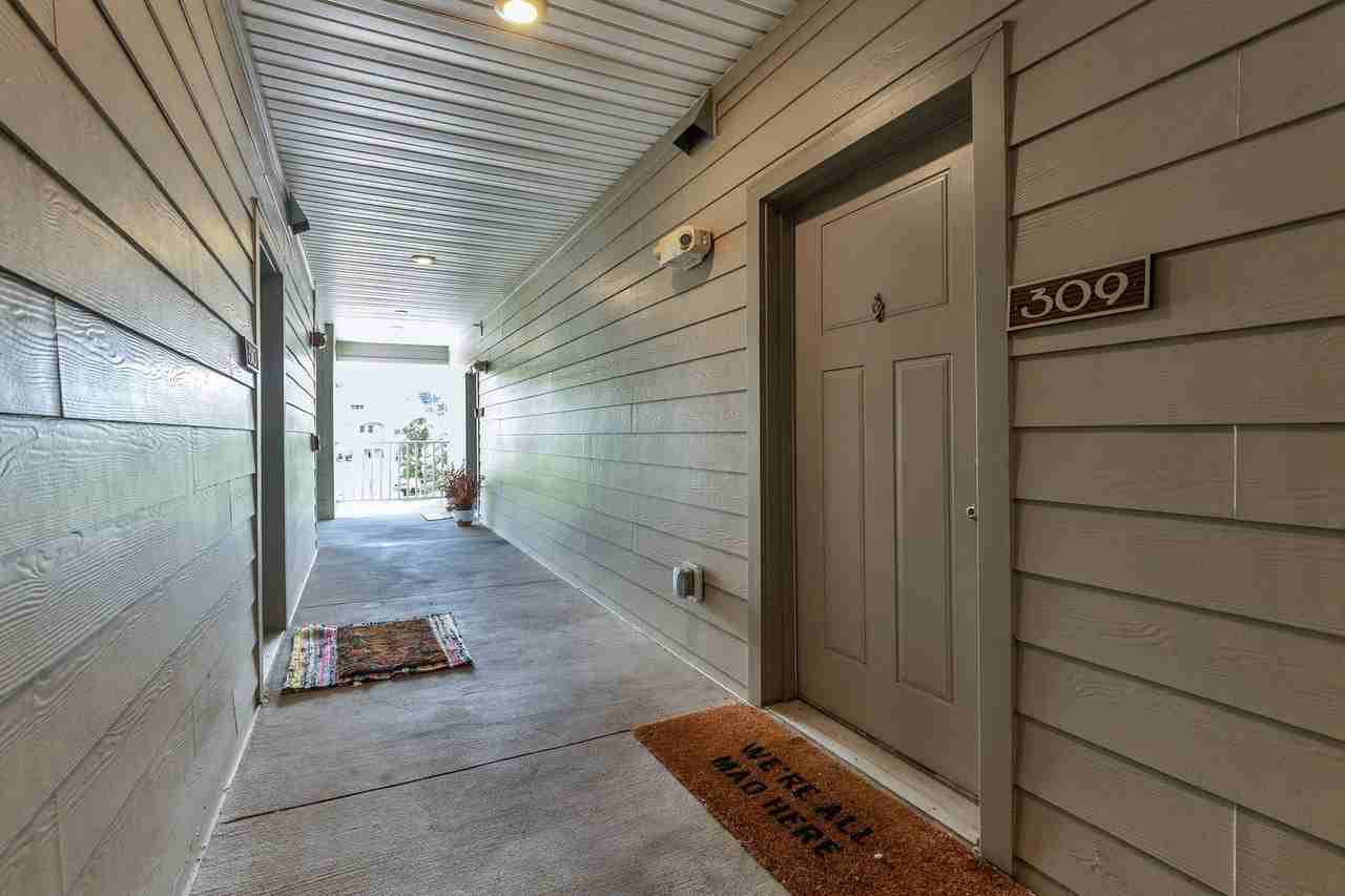 414 Rosedale Ave - Photo 7 of 37