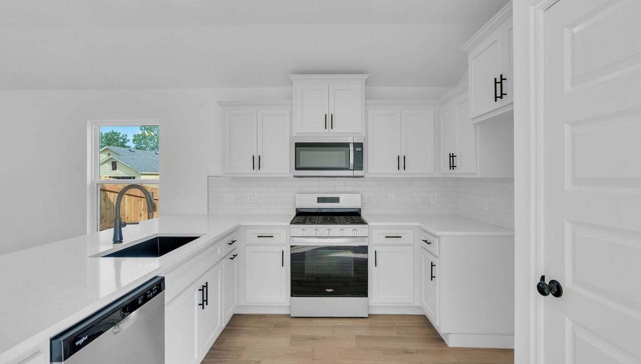 9309 N 115th East Ave - Photo 4 of 18