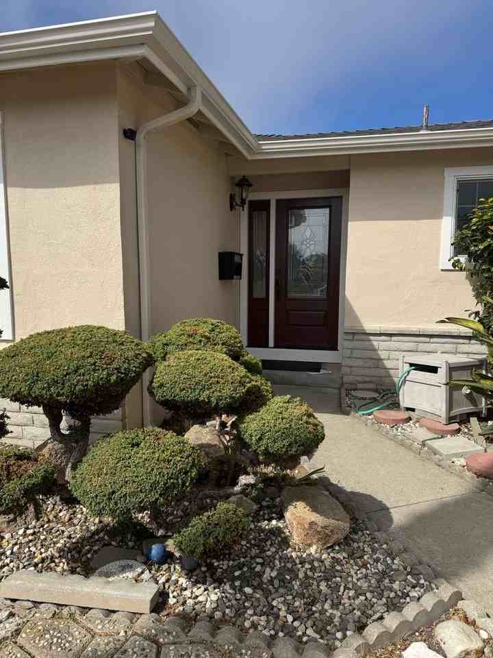 127 Redondo Ct - Photo 2 of 20