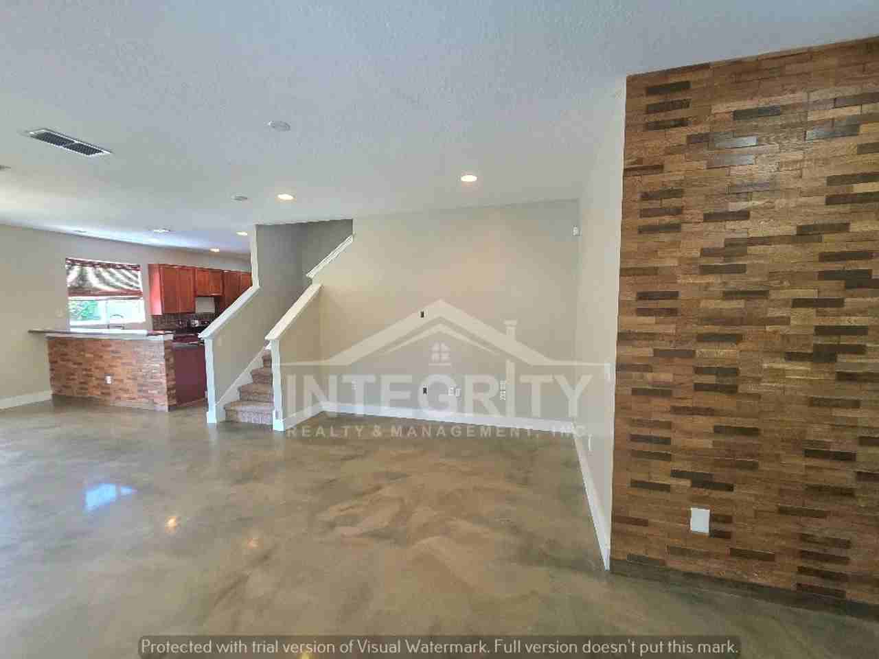 18822 Sunterra Dr - Photo 3 of 32