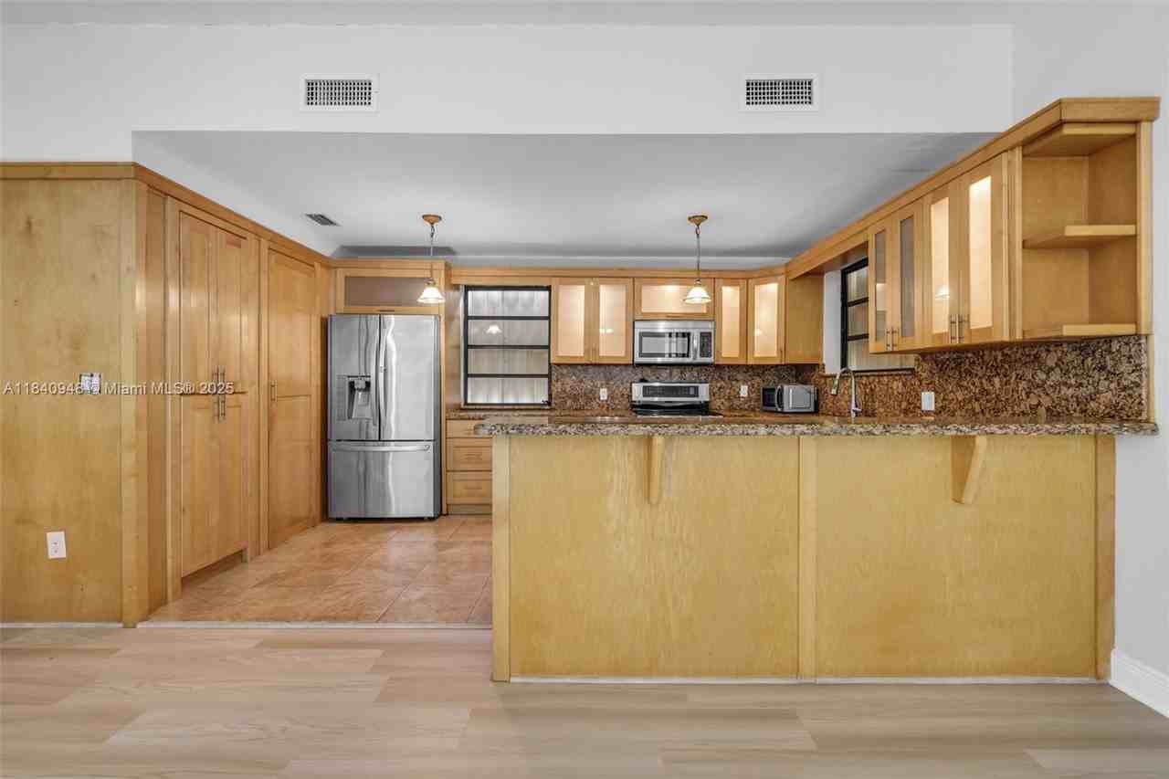 12845 Sw 49th Ter - Photo 3 of 27