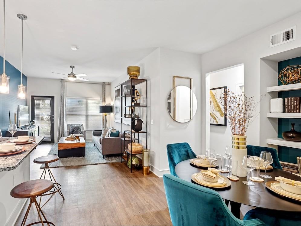 Avalon Frisco North - Photo 3 of 42