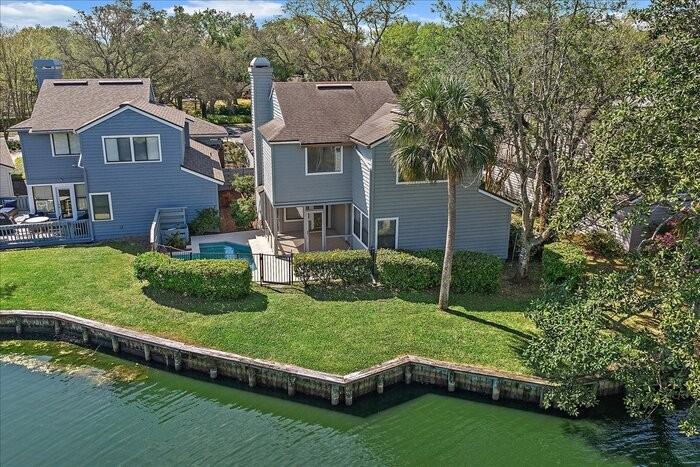 Ne 9th Ave - Photo 3 of 18