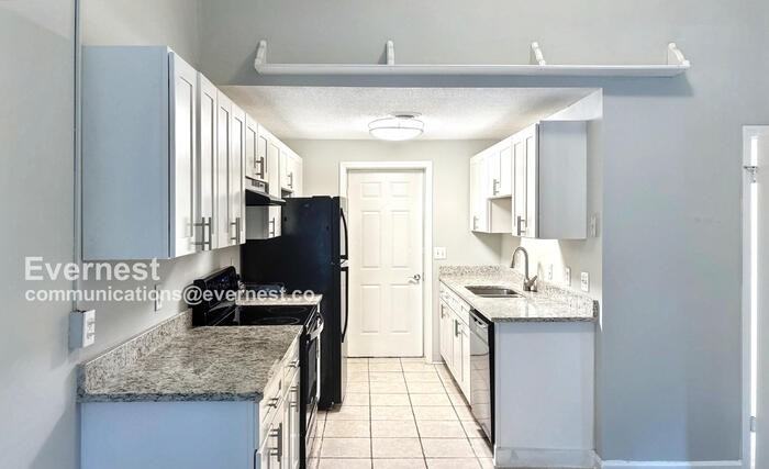 1320 Ely Rd #B - Photo 2 of 18