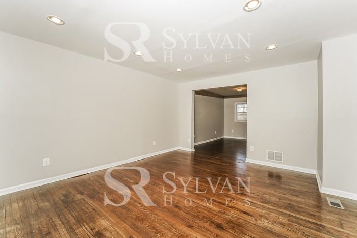 5778 Utrecht Rd - Photo 2 of 15