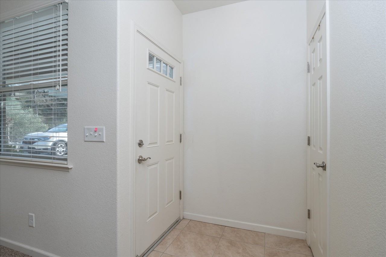 40473 Bollinger Pl #3 - Photo 3 of 18