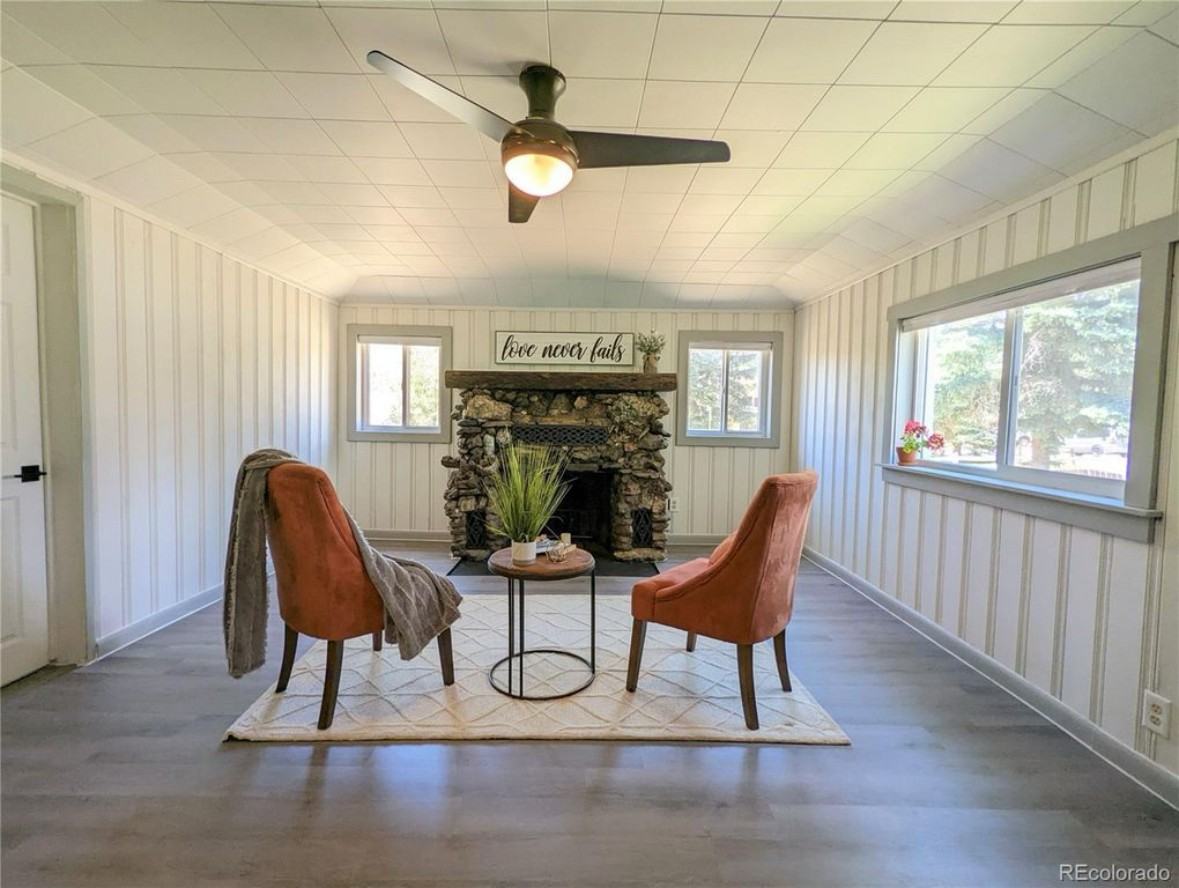 404 Scott Ave #NA - Photo 3 of 14