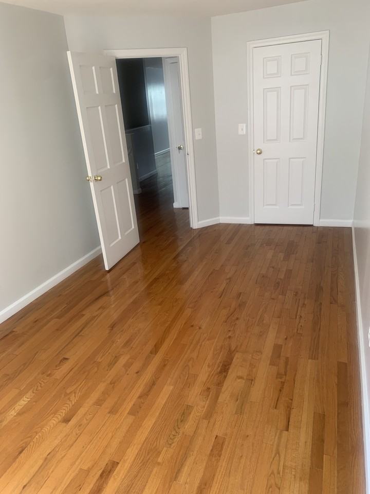 816 E 175th St #2 - Photo 3 of 11