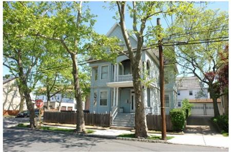 142 Gordon St #3 - Photo 2 of 4