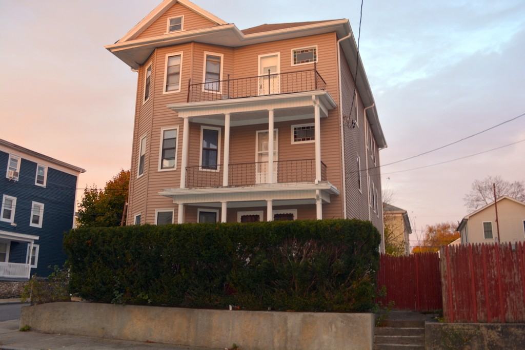 49 Lynch St #3