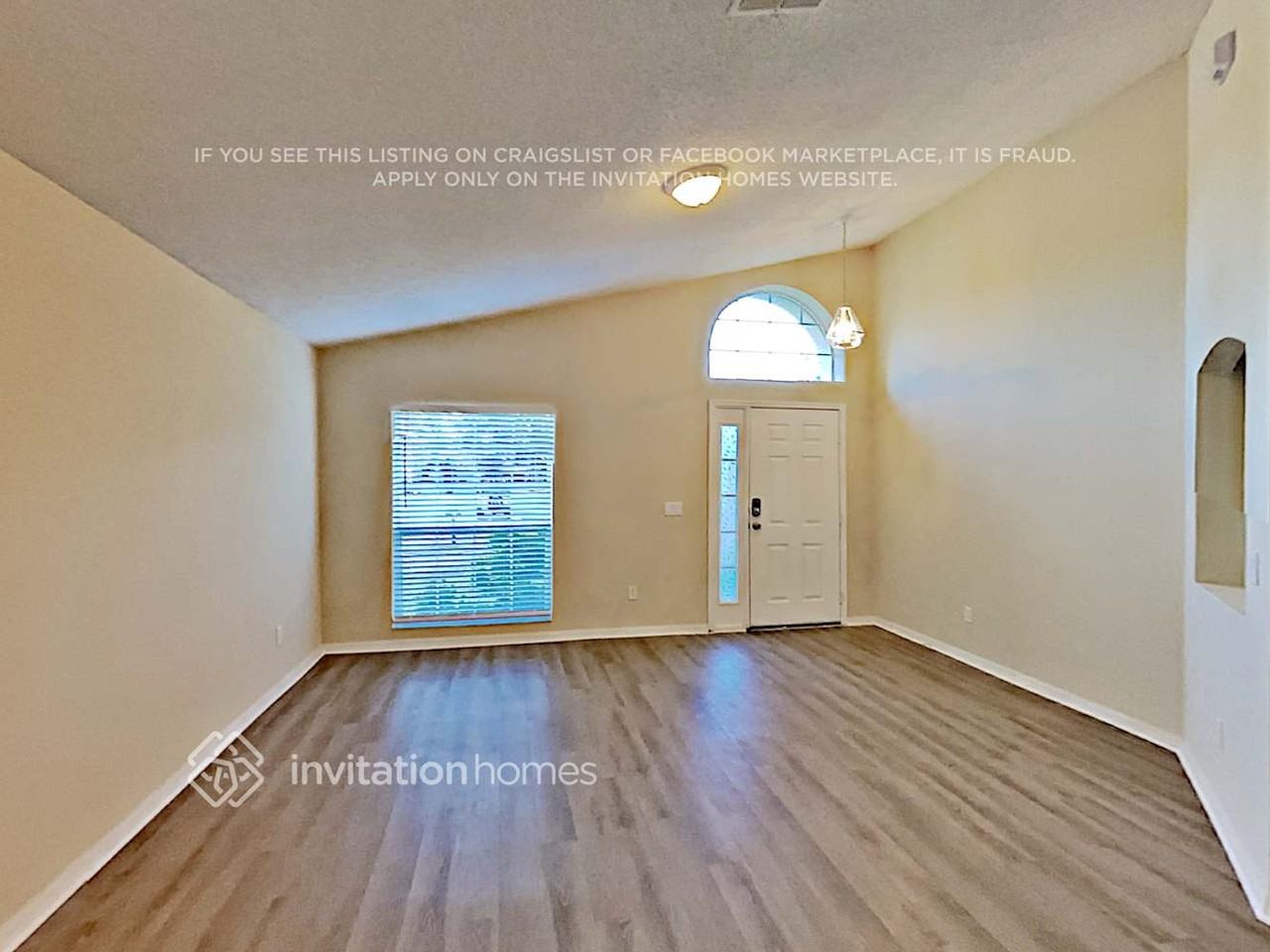 482 Saddell Bay Loop - Photo 3 of 19