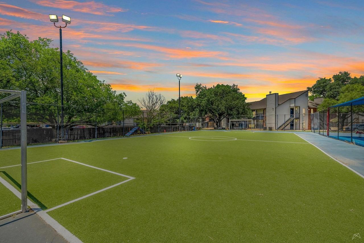 Brixton - Photo 3 of 50