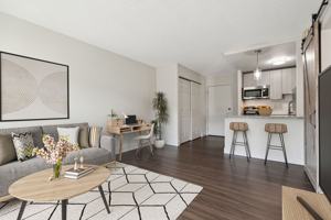 featured image of 555 N Broad St