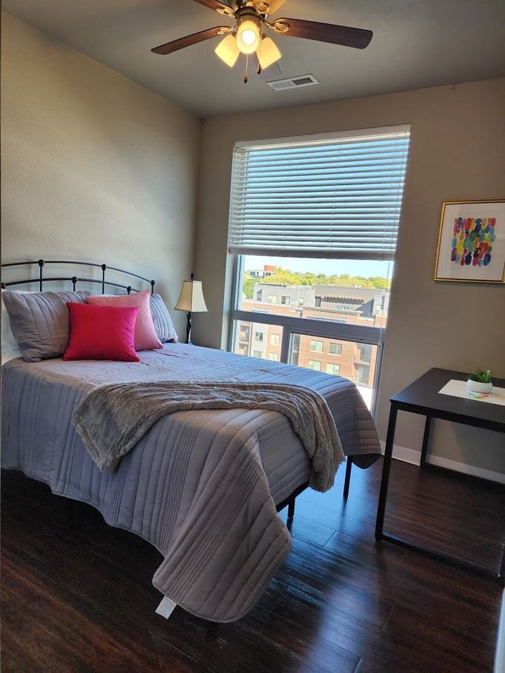 Augusta Place - Photo 6 of 16