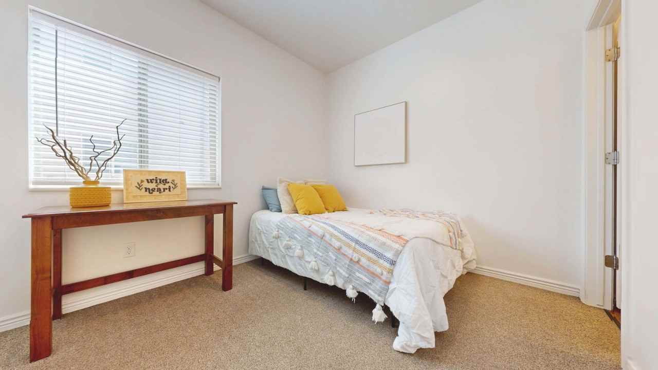 Cedar Pointe Student Housing - Photo 6 of 50