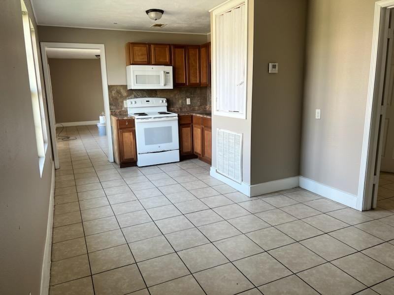 2226 9th Street - Photo 4 of 18