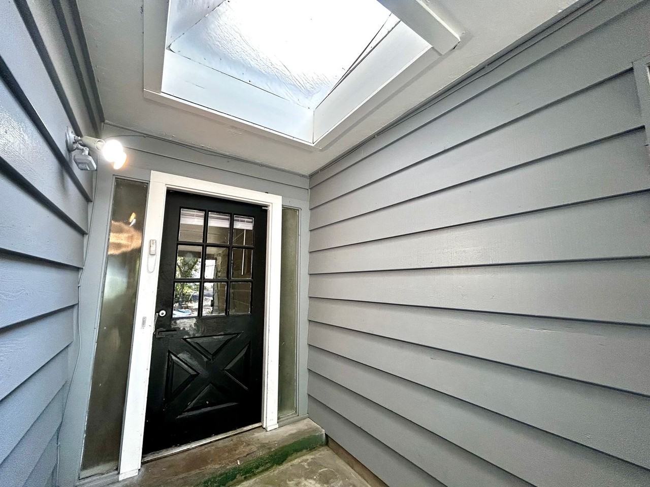 3304 Tom Green St - Photo 2 of 24