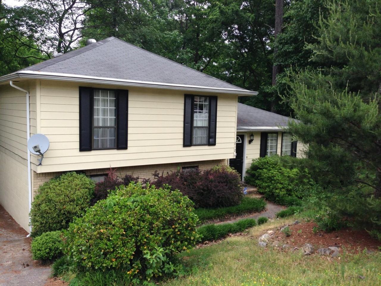 212 Glenvalley Ln Nw - Photo 2 of 11