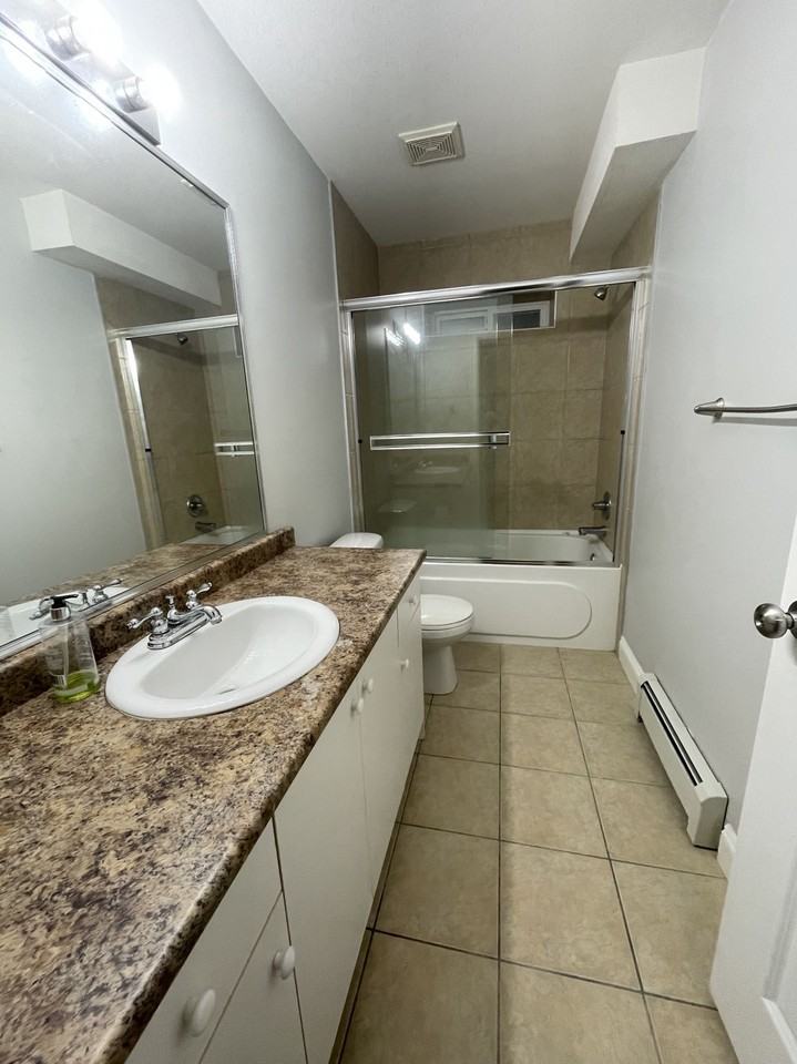 14585 59A Avenue #1 BEDROOM - Photo 5 of 6
