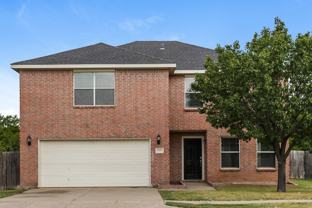 907 Blue Sky Dr - Photo 1 of 1