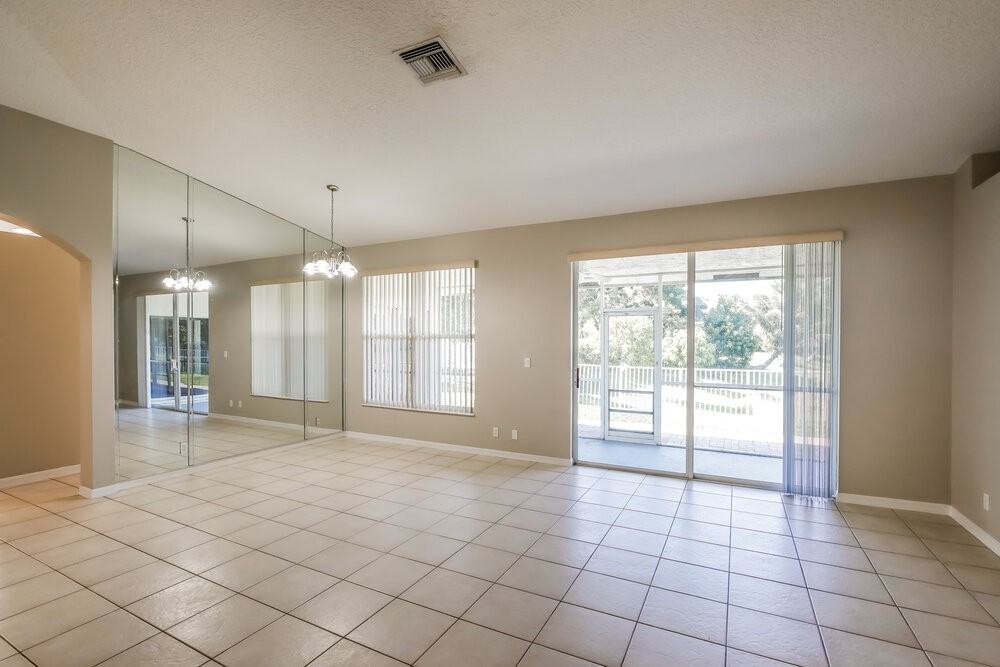 103 Cocoplum Cir - Photo 4 of 16