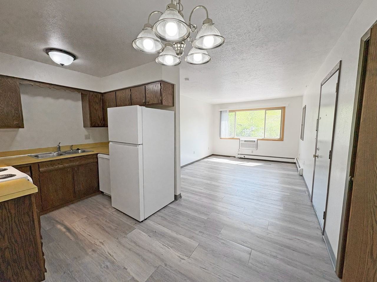 Cedarwood MSU Apartments - Photo 5 of 25