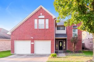 featured image of 985 Oak Falls Dr