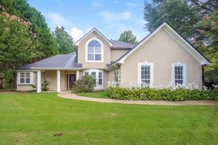 130 Woodlake Dr - Photo 1 of 1