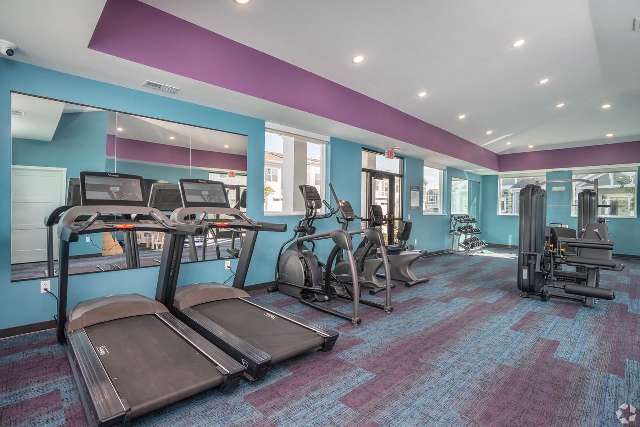 Gateway Court Townhomes - Photo 5 of 49