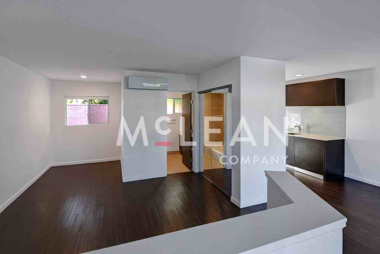 641 North Palm Canyon - Photo 4 of 22