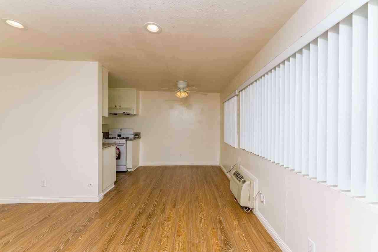 9000Fair - Photo 2 of 11