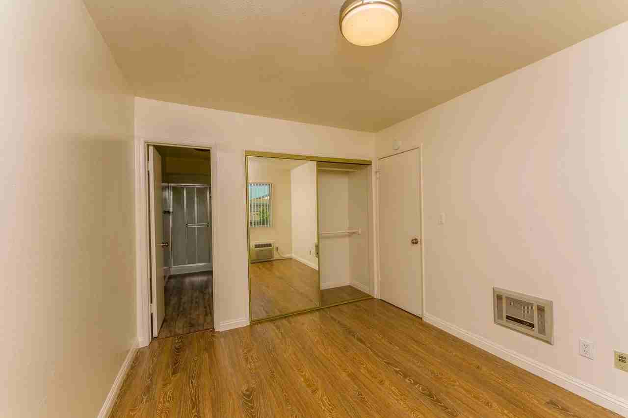 9000Fair - Photo 5 of 11