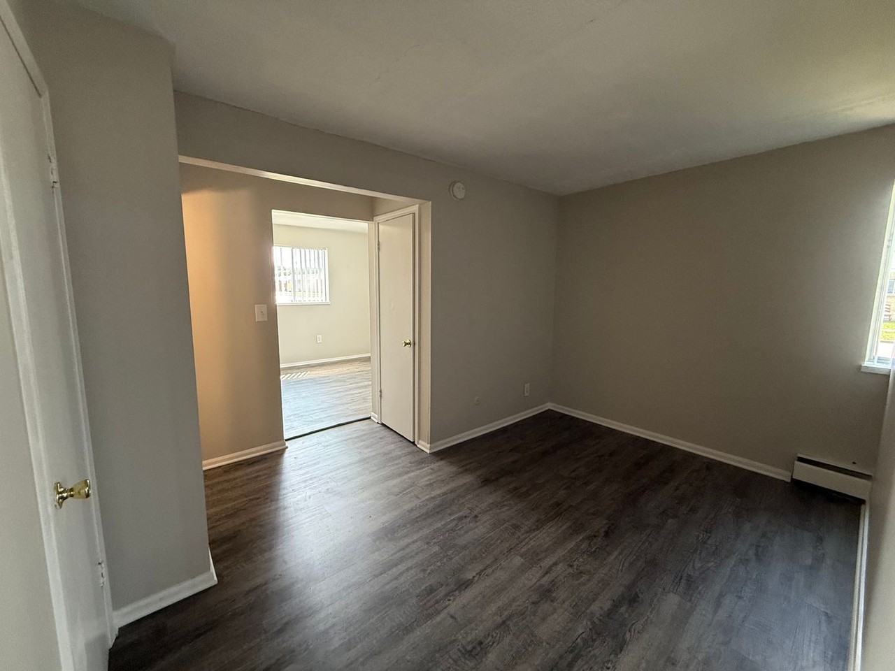 2860 Taft Ave Sw - Photo 4 of 11