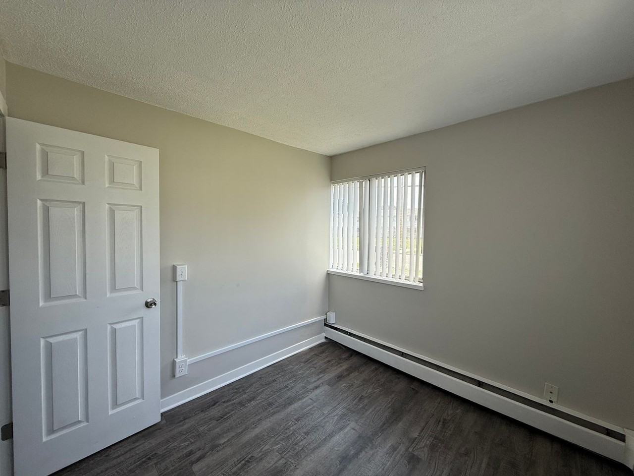 2860 Taft Ave Sw - Photo 7 of 11