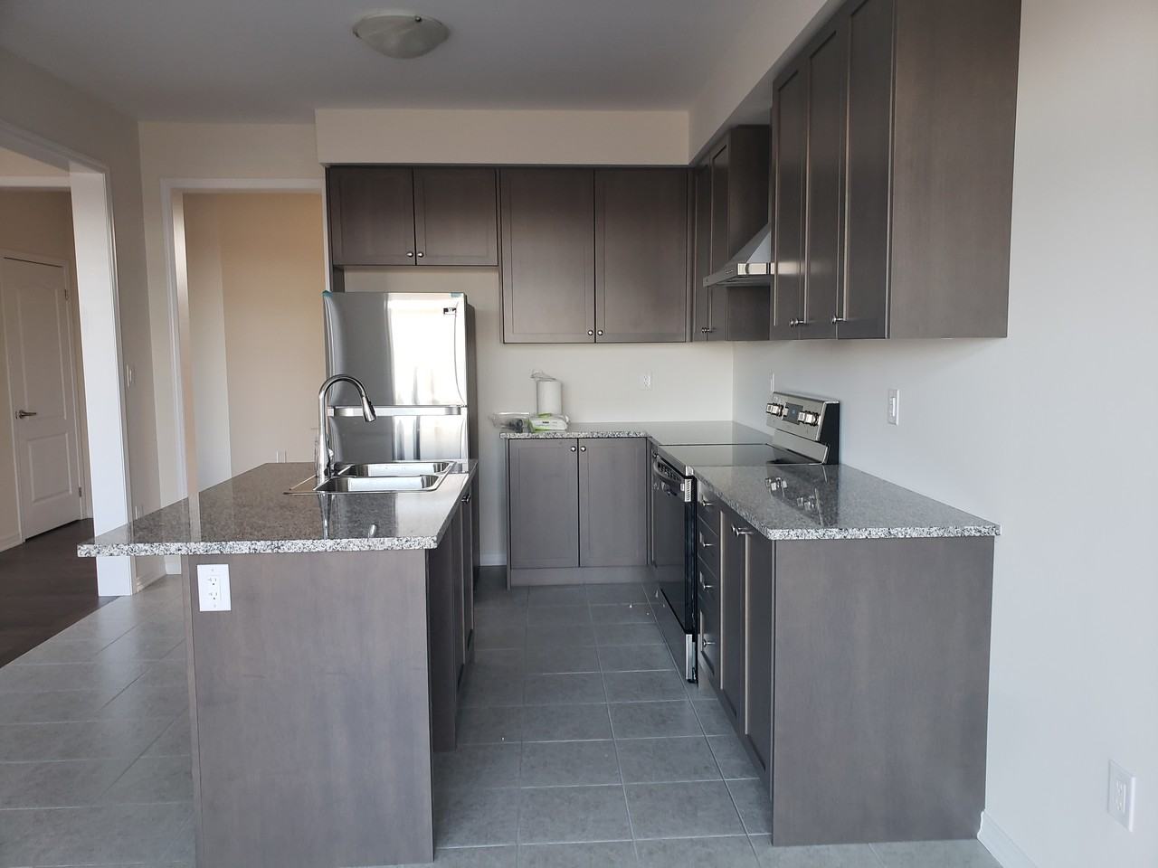 252 Bedrock Drive - Photo 2 of 10