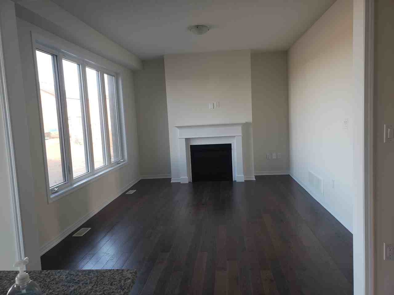 252 Bedrock Drive - Photo 3 of 10