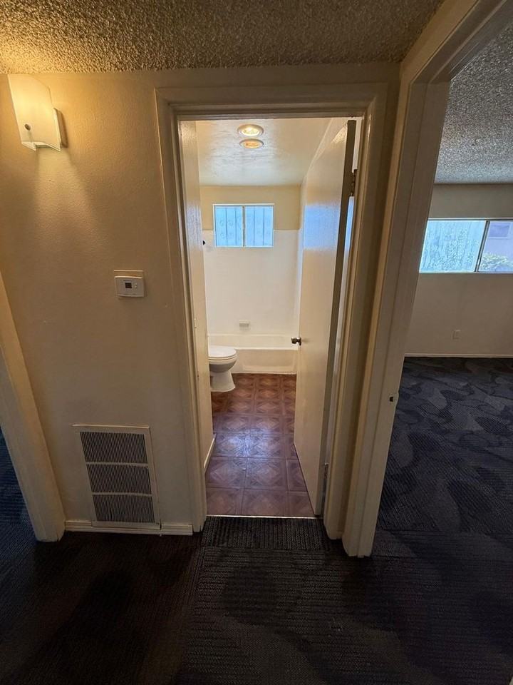 1506 Sepulveda Avenue - Photo 5 of 20