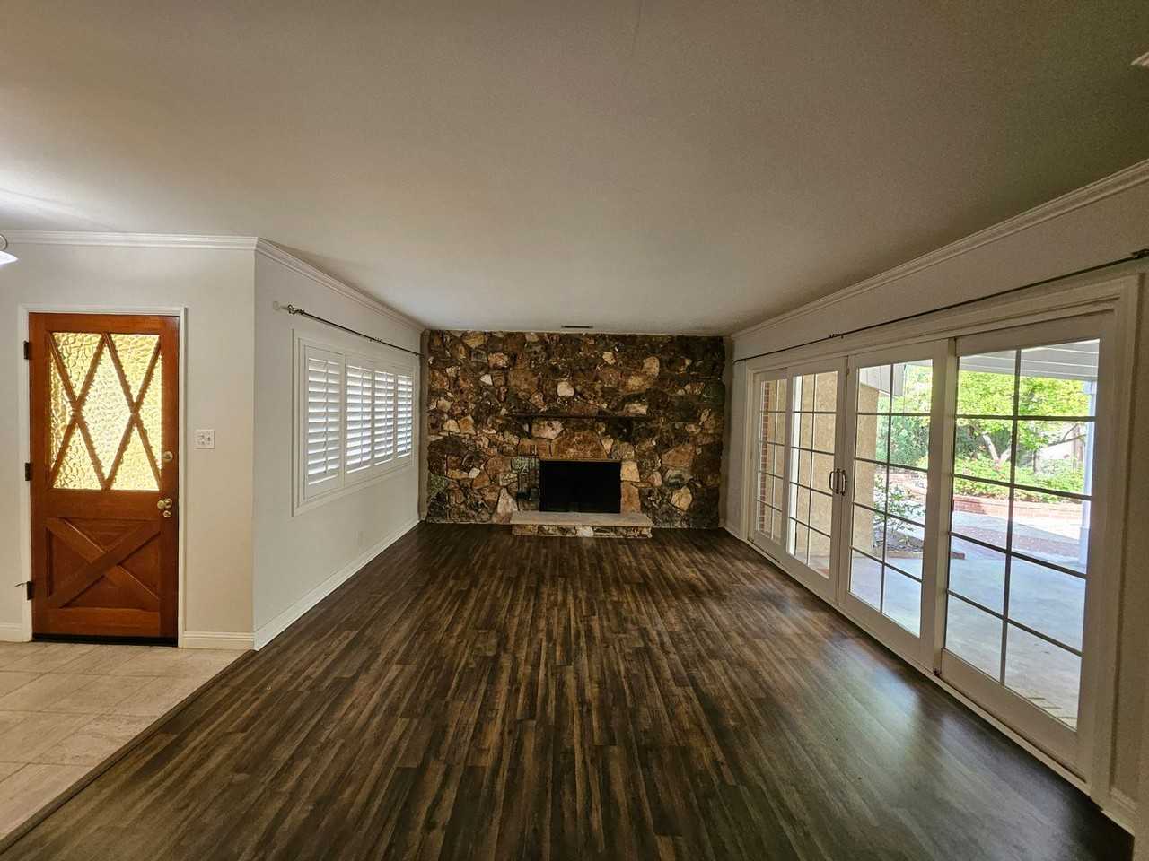 3154 Jolley Drive - Photo 2 of 20