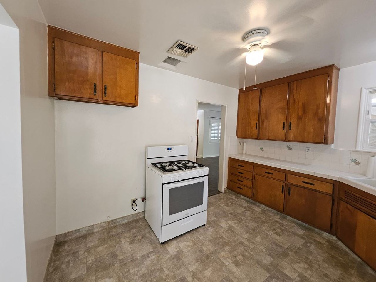 3154 Jolley Drive - Photo 7 of 20