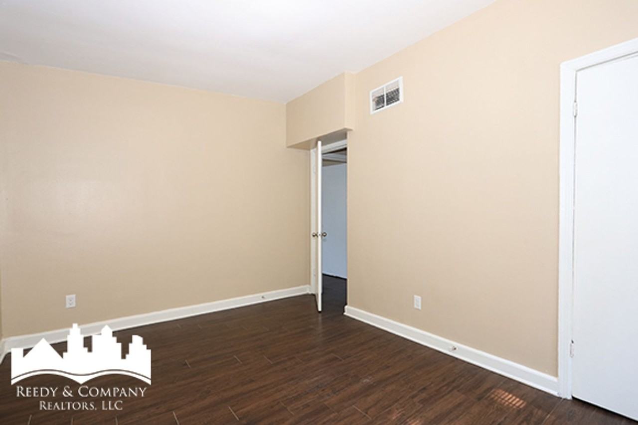 1078 North Evergreen Street - Photo 6 of 16